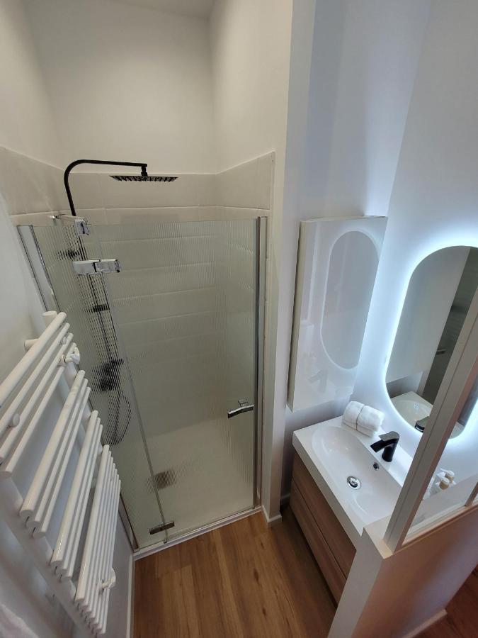 Appartement Central Typiquement Bordelais Bordeaux Esterno foto